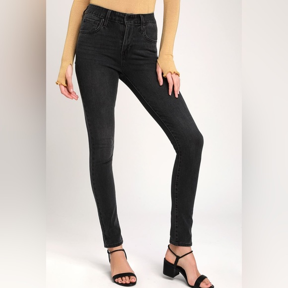 Levi’s 721 High Rise Skinny Washed Faded Black Denim - Picture 1 of 14